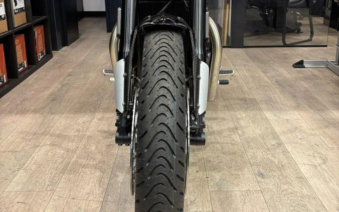 2025 Triumph Bonneville Bobber TFC Phantom Black/Marble Gold