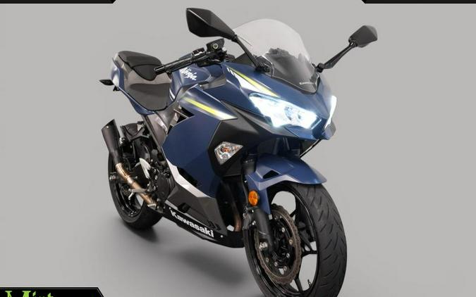 2022 Kawasaki Ninja 400