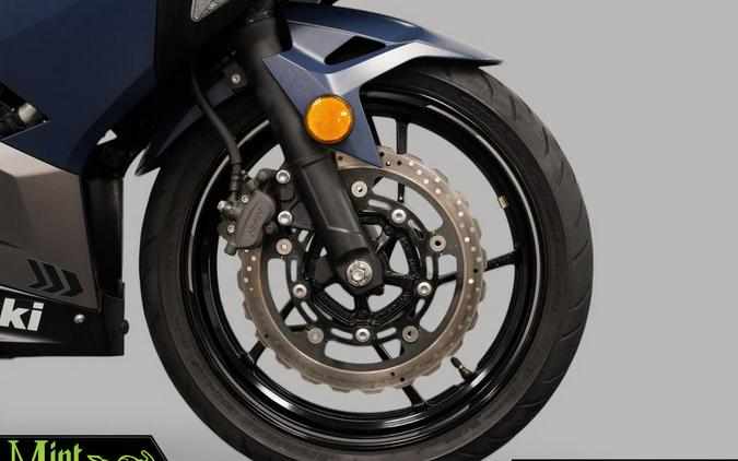 2022 Kawasaki Ninja 400