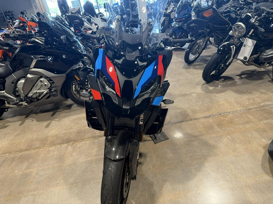2026 BMW M 1000 XR