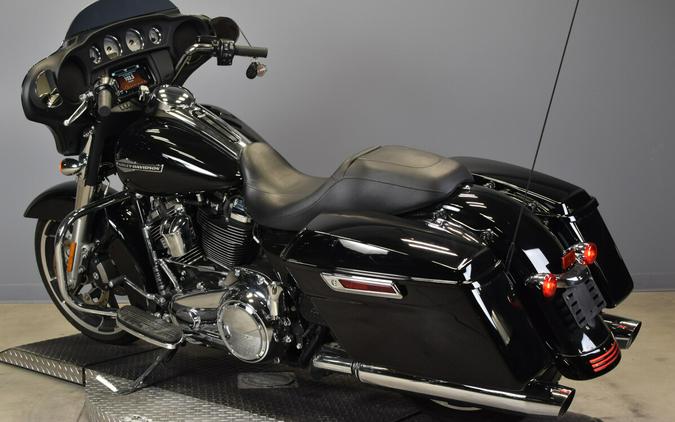 2022 Harley-Davidson Street Glide