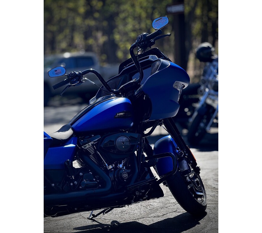 2026 Harley-Davidson® Road Glide® Aurora Blue Denim Black Trim