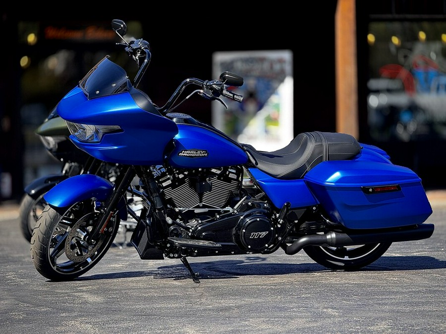 2026 Harley-Davidson® Road Glide® Aurora Blue Denim Black Trim