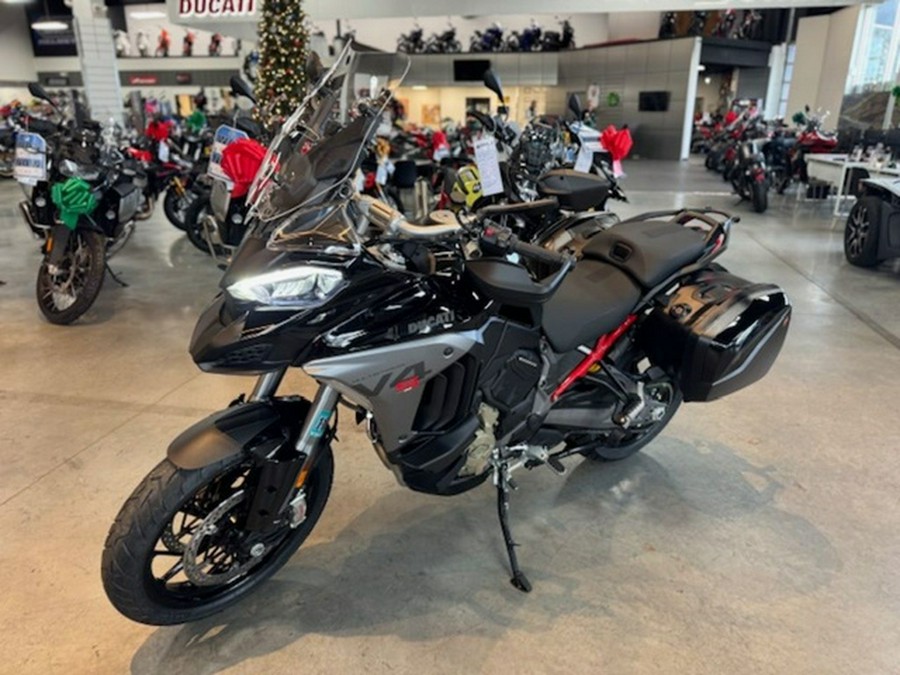 2025 DUCATI D: MULTISTRADA V4S TRAVEL & RADAR
