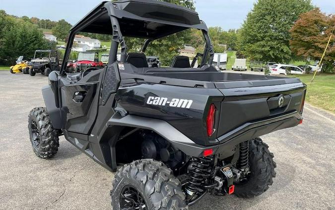 2024 Can-Am® Commander XT 700