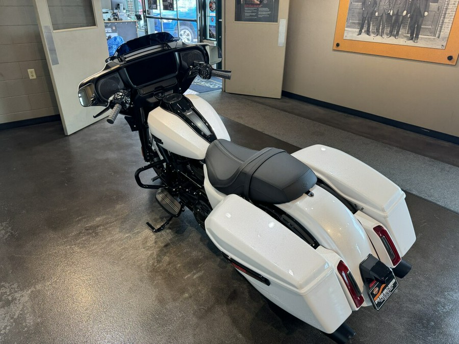 2024 Harley Davidson Street Glide Fond du Lac Wisconsin