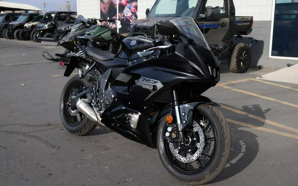 2025 Yamaha YZF-R7