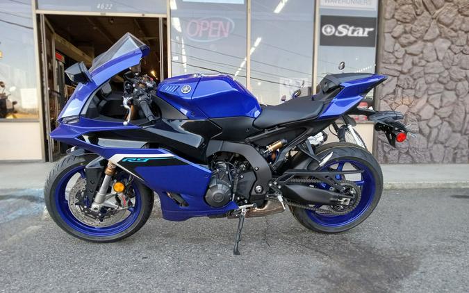 2025 Yamaha YZF R9