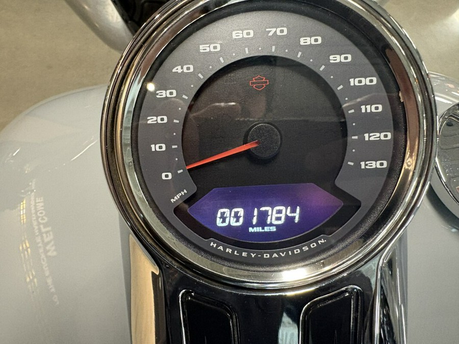 2024 Harley-Davidson® Fat Boy® 114 Billiard Gray