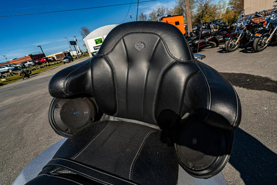 2017 Harley-Davidson® FLHTKSE - CVO™ Limited