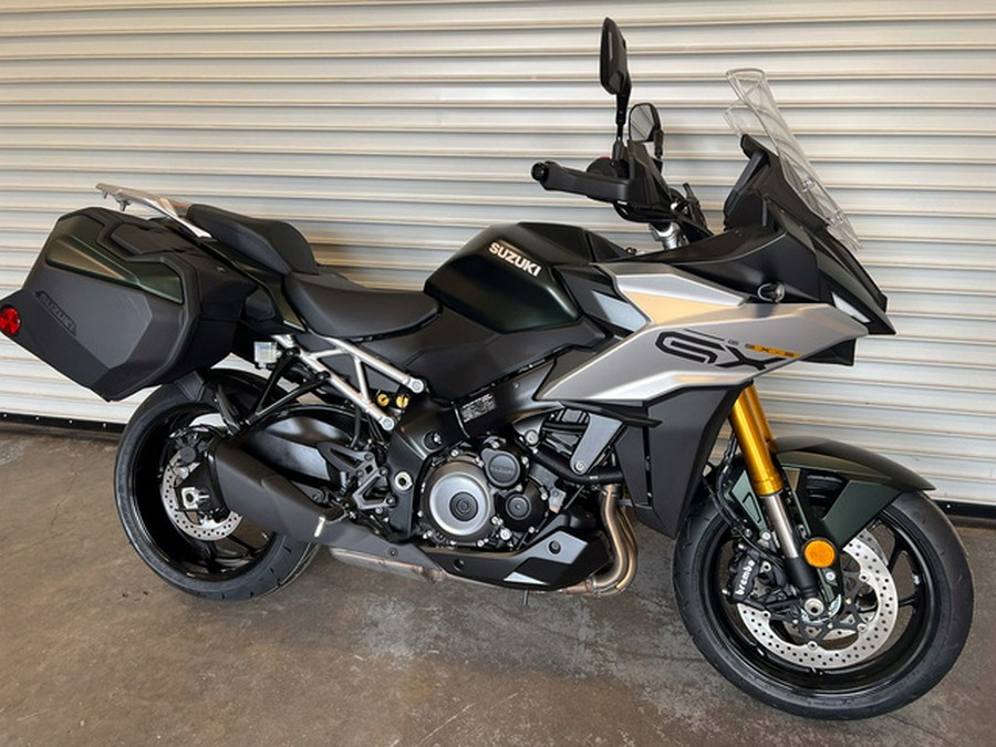 2024 Suzuki GSX-S 1000GX Plus