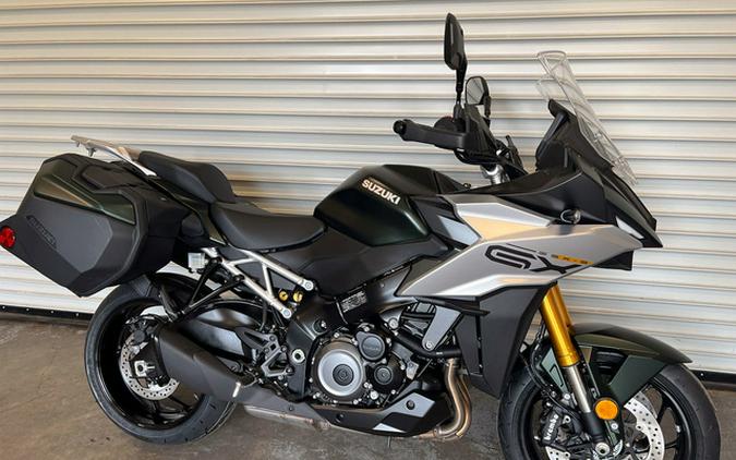2024 Suzuki GSX-S 1000GX Plus