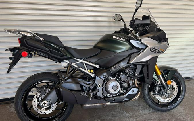 2024 Suzuki GSX-S 1000GX Plus