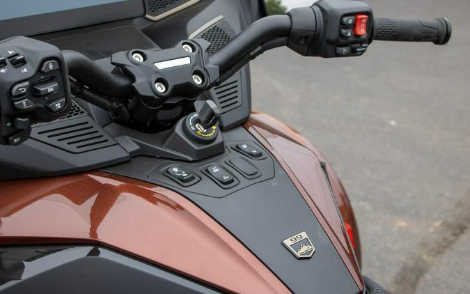 2026 CAN-AM SPYDER RT SEA-TO-SKY