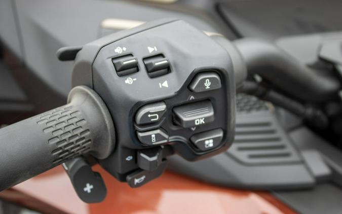 2026 CAN-AM SPYDER RT SEA-TO-SKY