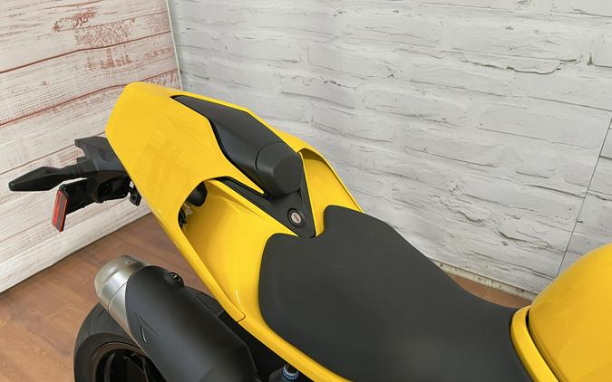 2026 Ducati STREETFIGHTER V2S GIALLO