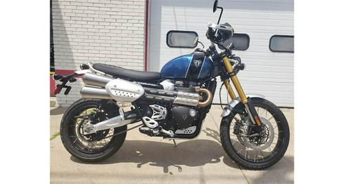 2020 Triumph Scrambler 1200 XC Review (Tested on Street and Dirt)