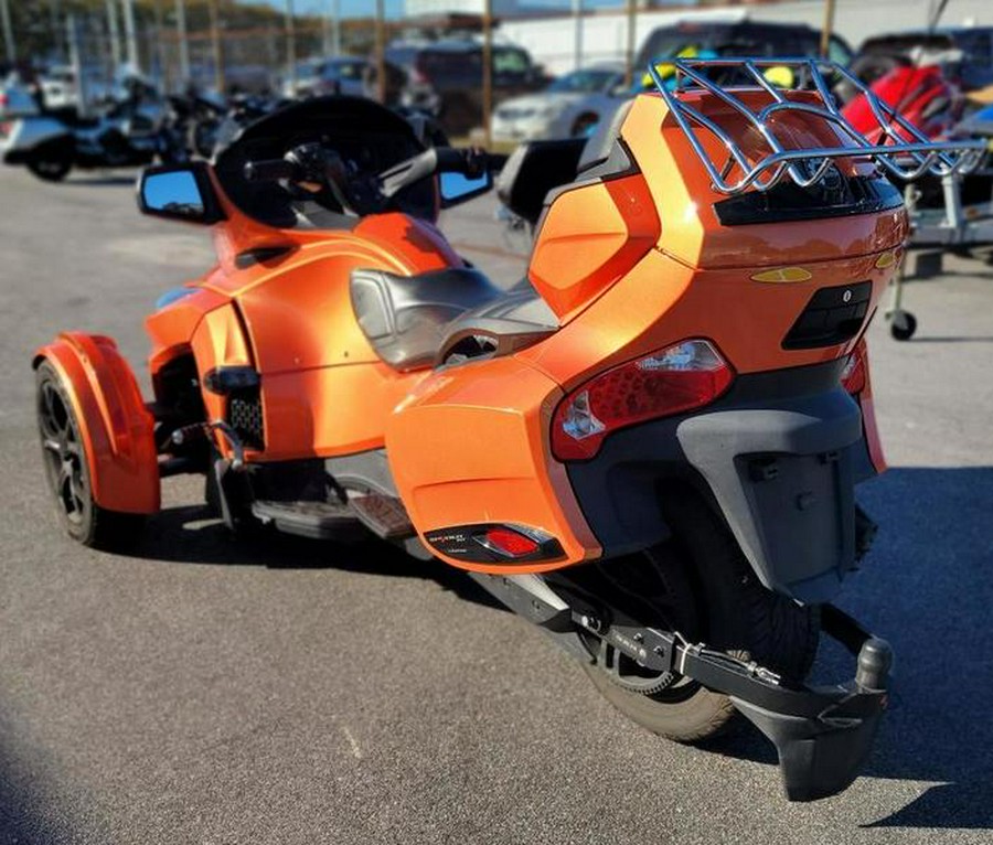 2019 Can-Am® Spyder® RT Limited Dark