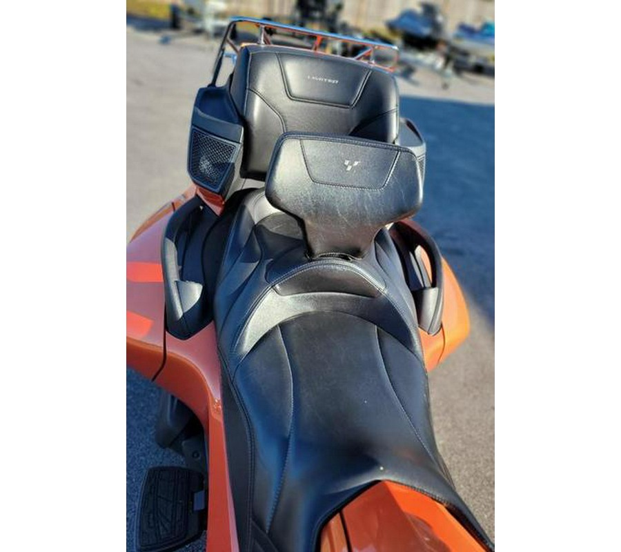 2019 Can-Am® Spyder® RT Limited Dark