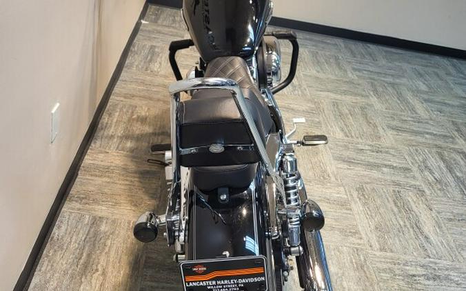 2014 Harley-Davidson 1200 Custom Vivid Black XL1200C