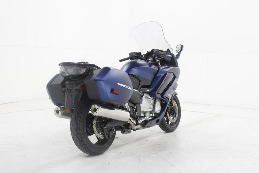 2018 Yamaha FJR1300A™