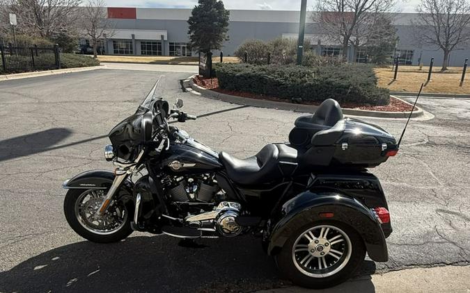 2022 Harley-Davidson® FLHTCUTG - Tri Glide® Ultra