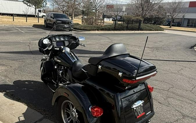 2022 Harley-Davidson® FLHTCUTG - Tri Glide® Ultra