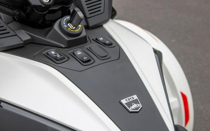 2026 CAN-AM SPYDER RT SEA-TO-SKY