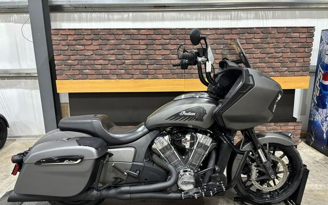 2022 Indian Motorcycle® Challenger® Titanium Smoke