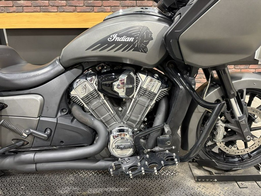 2022 Indian Motorcycle® Challenger® Titanium Smoke