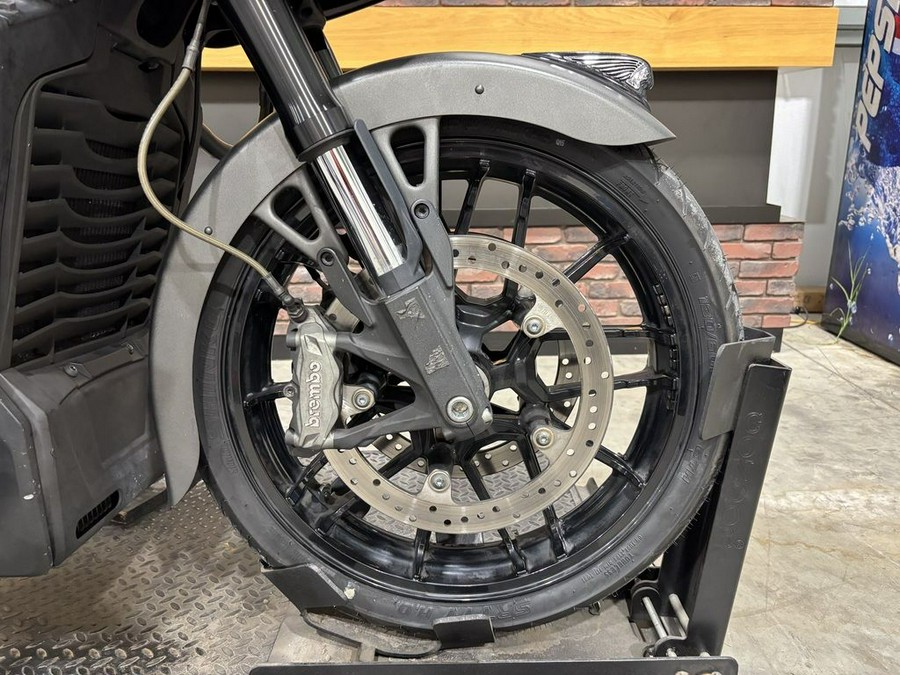 2022 Indian Motorcycle® Challenger® Titanium Smoke