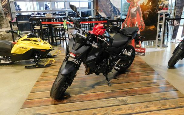 2025 Honda® CB750 Hornet