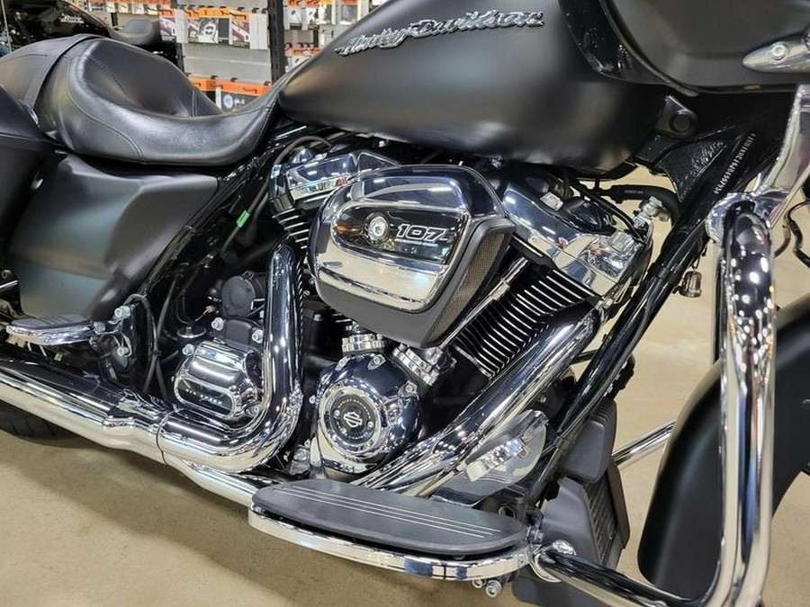 2018 Harley-Davidson® FLTRX - Road Glide®