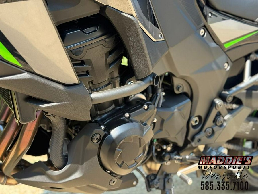 2025 Kawasaki Versys 1100 SE LT ABS