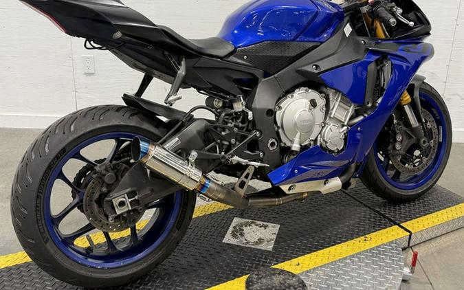 2015 Yamaha YZF R1