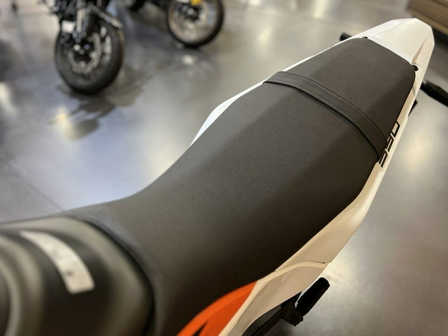 2026 KTM Enduro 390 R
