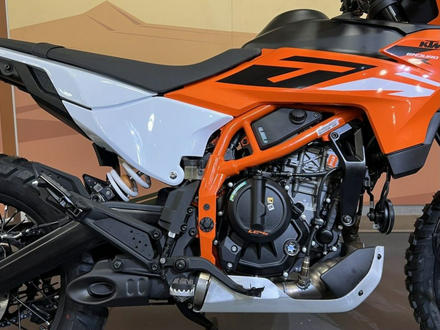 2026 KTM Enduro 390 R
