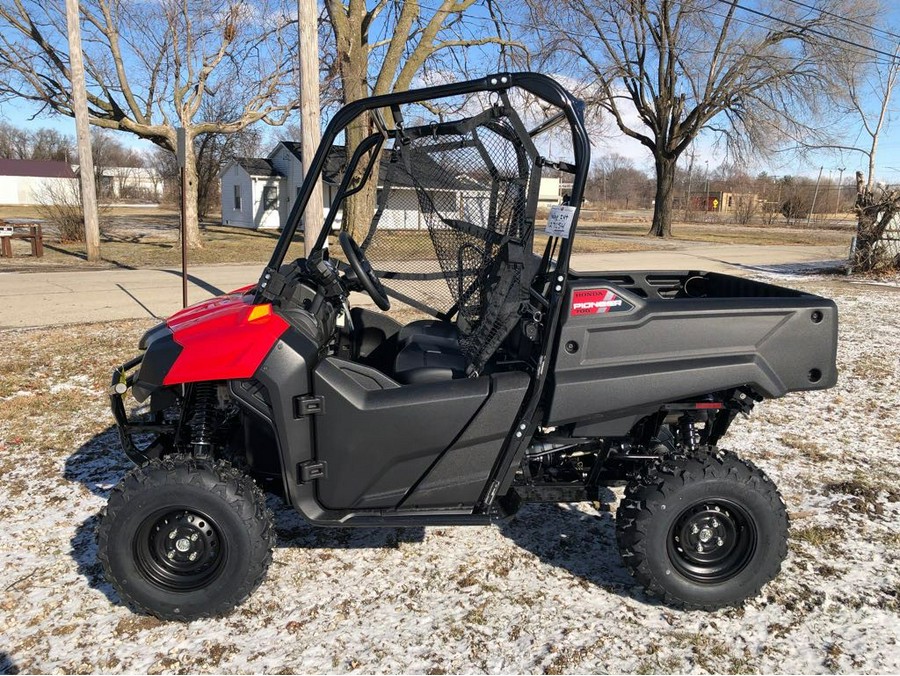 2026 Honda PIONEER 700 DELUXE