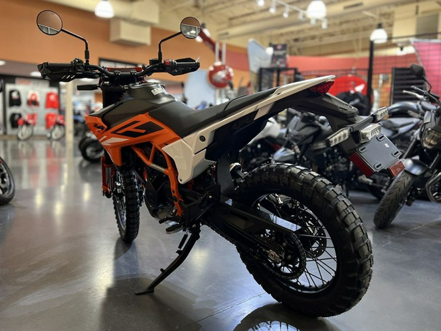 2026 KTM Enduro 390 R