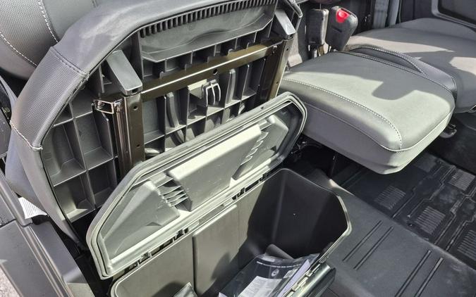 2026 Can-Am® Defender MAX Limited HD11