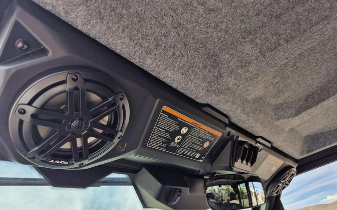 2026 Can-Am® Defender MAX Limited HD11