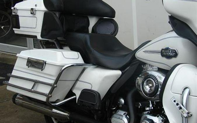 2012 Harley-Davidson FLHTCU Electra Glide Classic