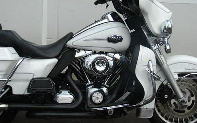 2012 Harley-Davidson FLHTCU Electra Glide Classic