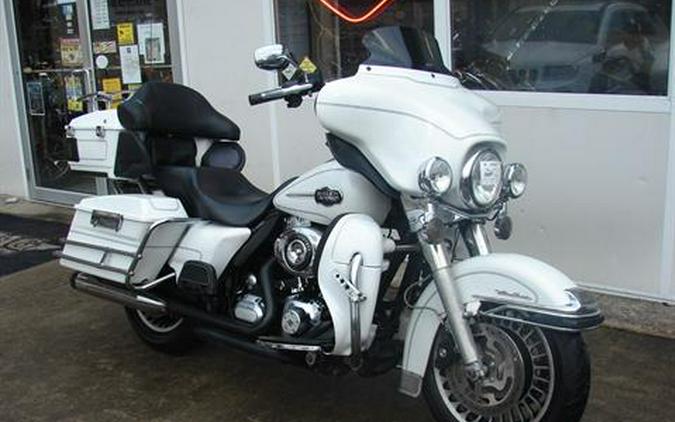 2012 Harley-Davidson FLHTCU Electra Glide Classic