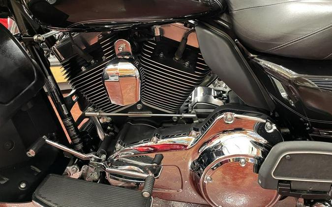 2015 Harley-Davidson® FLHTCU - Electra Glide® Ultra Classic®