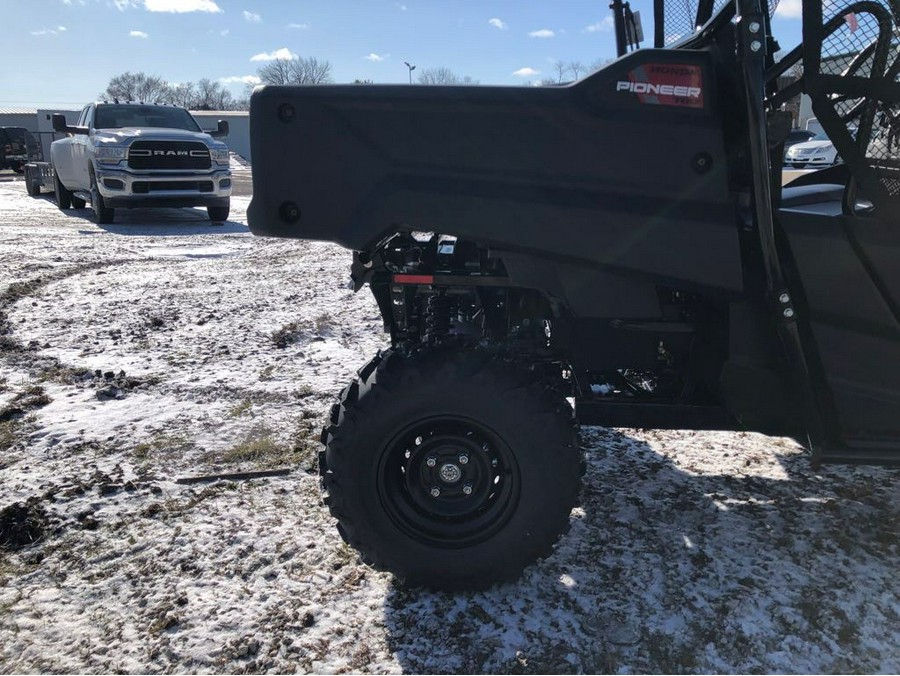2026 Honda PIONEER 700 DELUXE