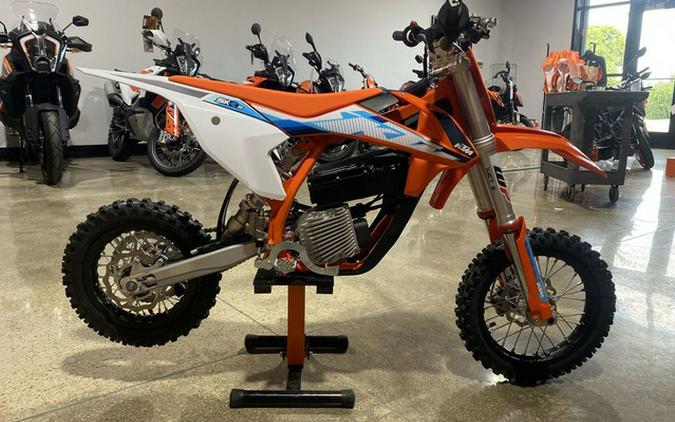 2024 KTM SX-E 5