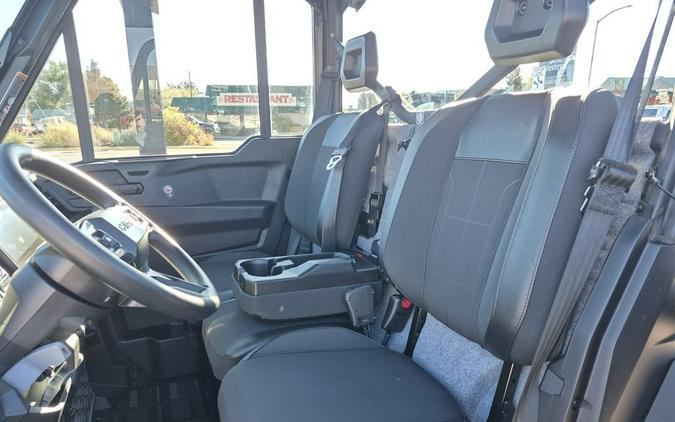 2026 Can-Am® Defender XT CAB HD11 With 10.25 in.display