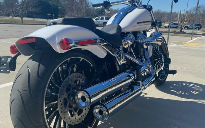 2024 Harley-Davidson Breakout White Onyx Pearl