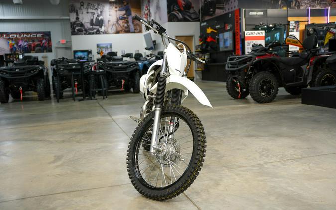 2027 Kawasaki KLX®140R F
